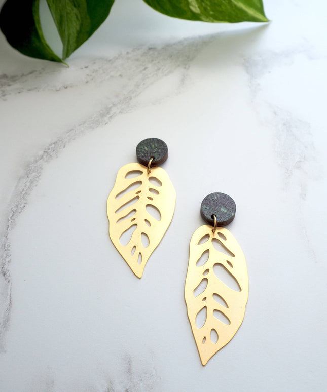 Gold Monstera Obliqua Drop Earrings
