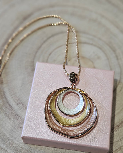 Earthy Aura Enamel Pendant Neckalce