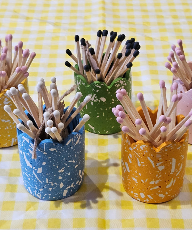 Scalloped Terrazzo Match Pot  *Pink*
