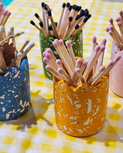 Scalloped Terrazzo Match Pot  *Pink*