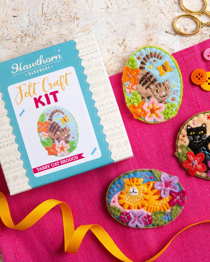 Black Cat Felt Craft Brooch Kit | Beginner Craft Kit