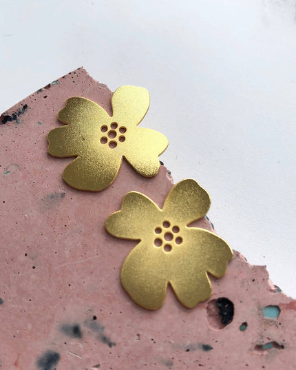 Minimal Gold Flower Stud Earrings