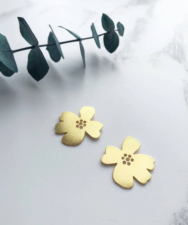 Minimal Gold Flower Stud Earrings