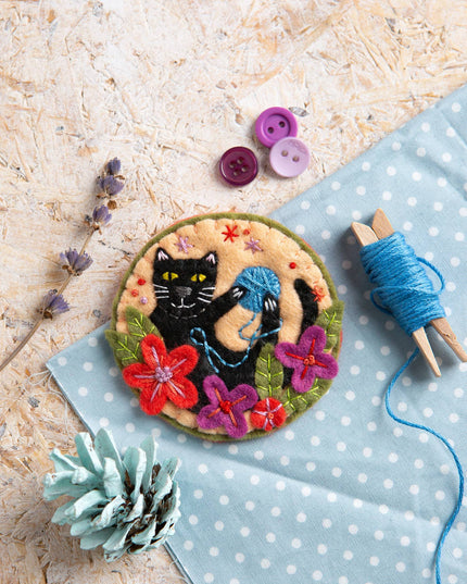 Black Cat Felt Craft Brooch Kit | Beginner Craft Kit