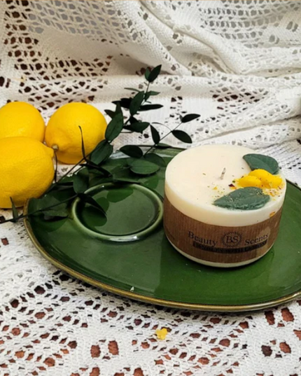 Handcrafted candle with Lemongrass