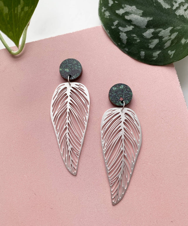 Leaf Drop Earrings - Gold