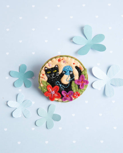 Black Cat Felt Craft Brooch Kit | Beginner Craft Kit
