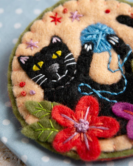 Black Cat Felt Craft Brooch Kit | Beginner Craft Kit
