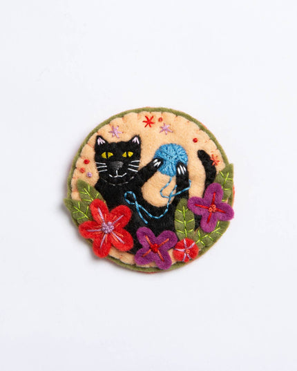 Black Cat Felt Craft Brooch Kit | Beginner Craft Kit