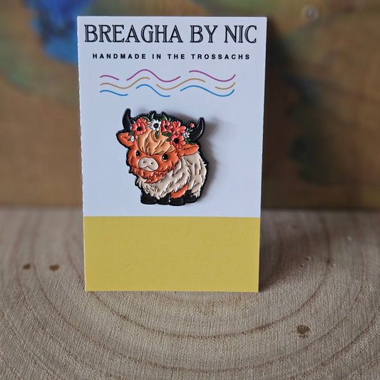 Highland Cow Floral * Enamel Metal Pin
