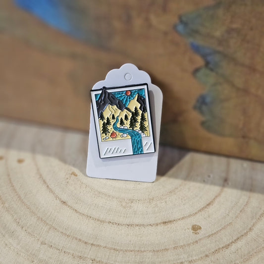 Love Nature * Enamel Metal Pin