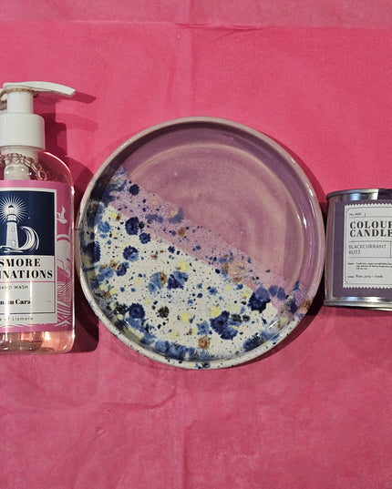 The Thoughtful Gift / Pink