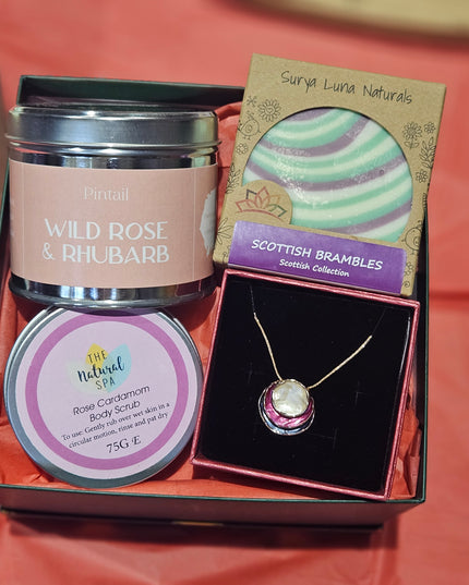 The Rose Gift Set
